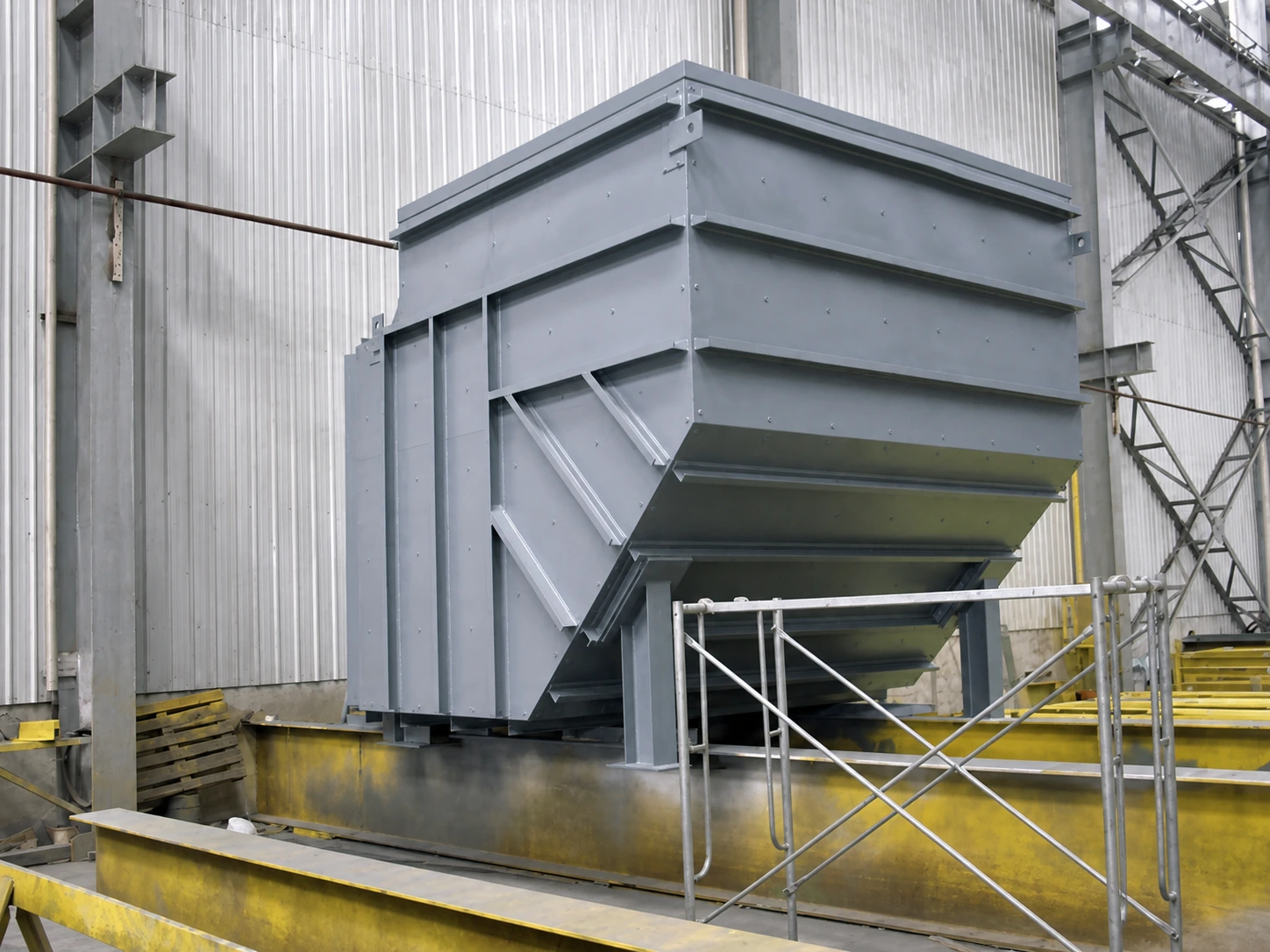MDHI fabricated steel hopper